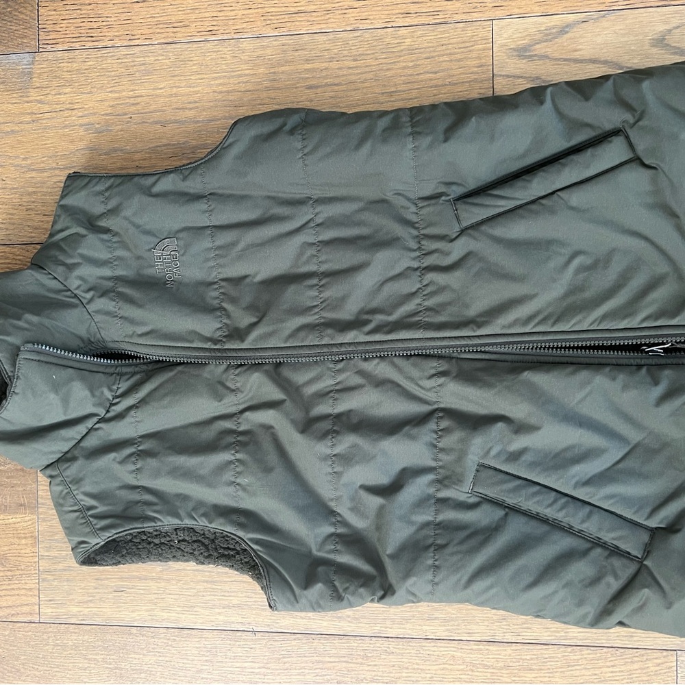 Women’s The North Face vest